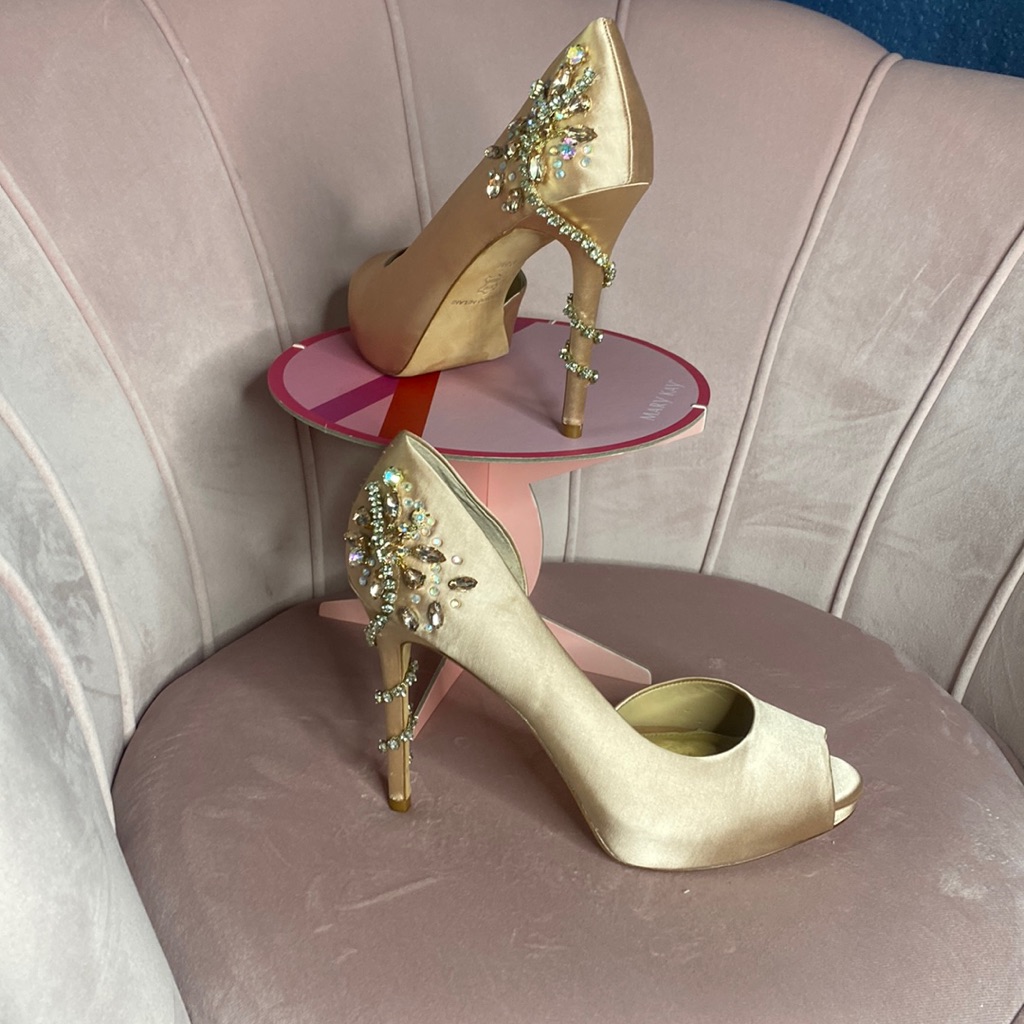Blush Satin Antonio Melani Heels! Show Stoppers ! Bling Galore!